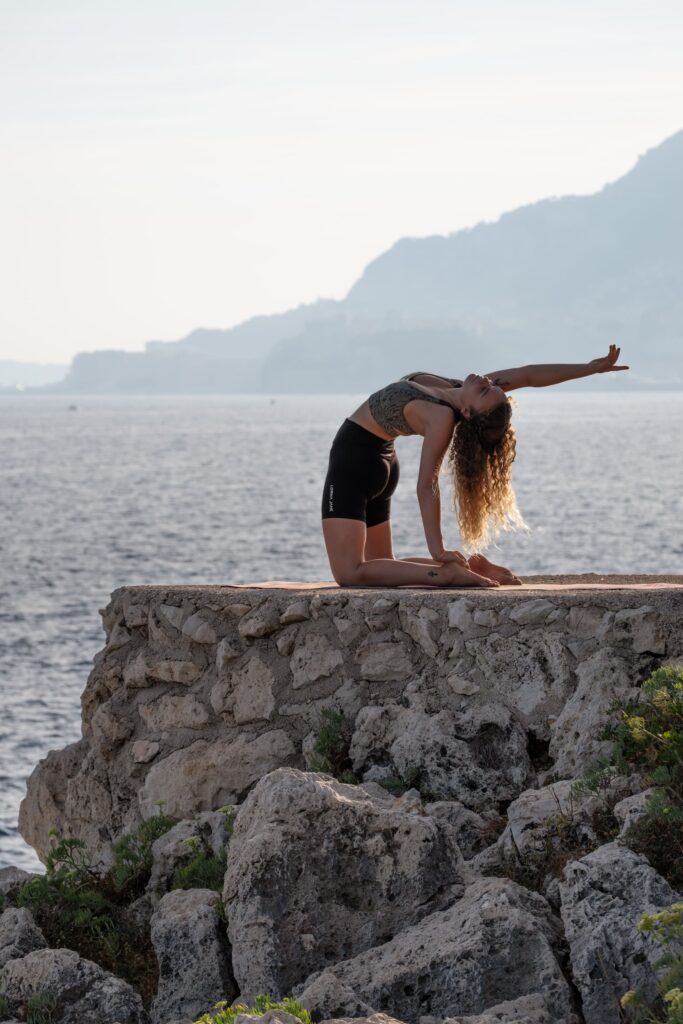 Séance collective de yoga à Nice